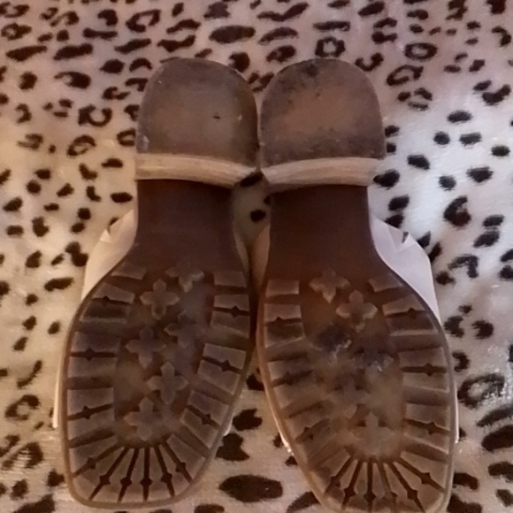 Cream mules with chunky heel - Picture 3 of 6